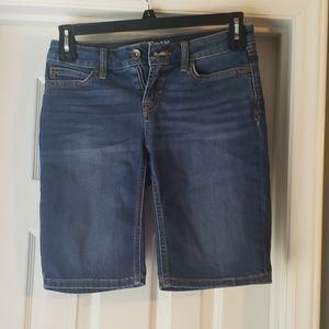 Stylus Bermuda Jean Shorts. Like New. Size 2/26.